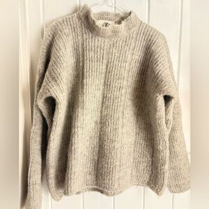 Grey Wool Sweater Made in Ireland Large  Beautiful!! Very warm and heavy